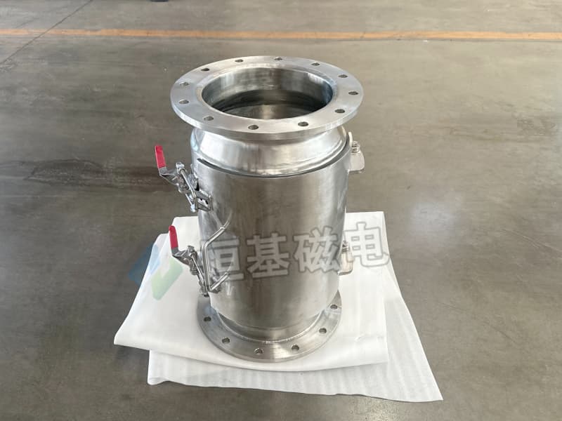 RCYZ型垂直管道式永磁除铁器产品实拍1